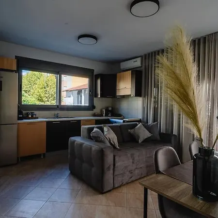 #t33 Chic 2br In The Centre Of Appartement