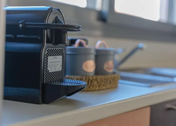 #t33 Chic 2br In The Centre Of