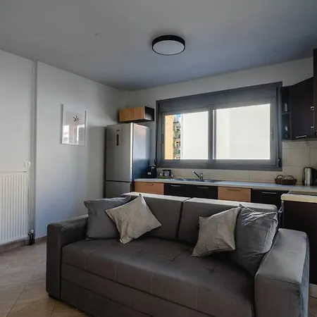 #t33 Chic 2br In The Centre Of * Volos