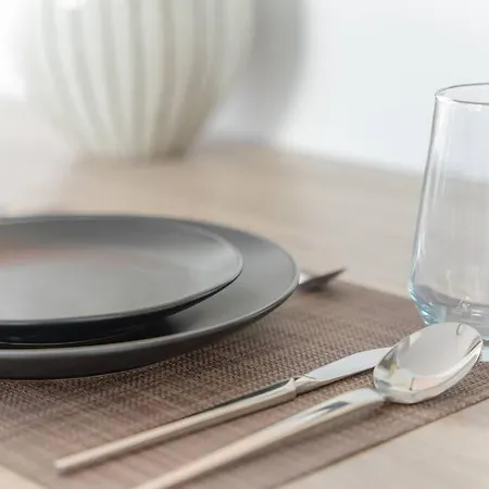 #t33 Chic 2br In The Centre Of *