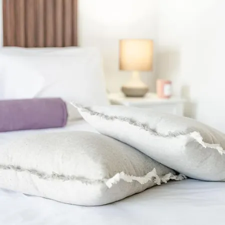 #t33 Chic 2br In The Centre Of