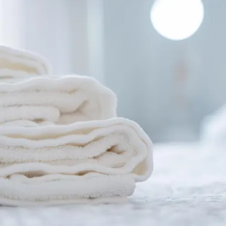 #t33 Chic 2br In The Centre Of