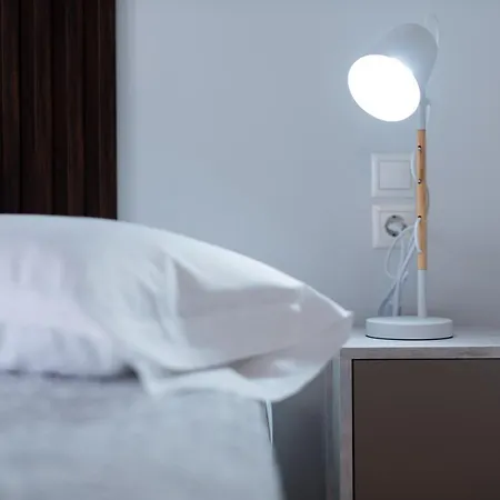 #t33 Chic 2br In The Centre Of Apartament *